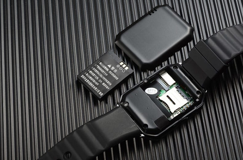 Montre connectée sportive DZ09 avec batterie amovible et SIM mobile