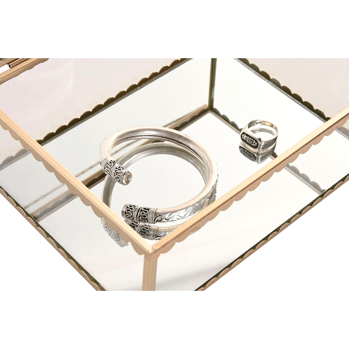 V4H8952BE3DBF1A0232C47FF124967BCB85R7521878P4